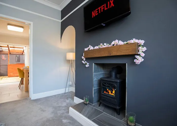 Feriehus Beautiful 3 Bedroom House Close To The Sea